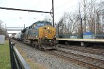 CSX 3284 leads M404